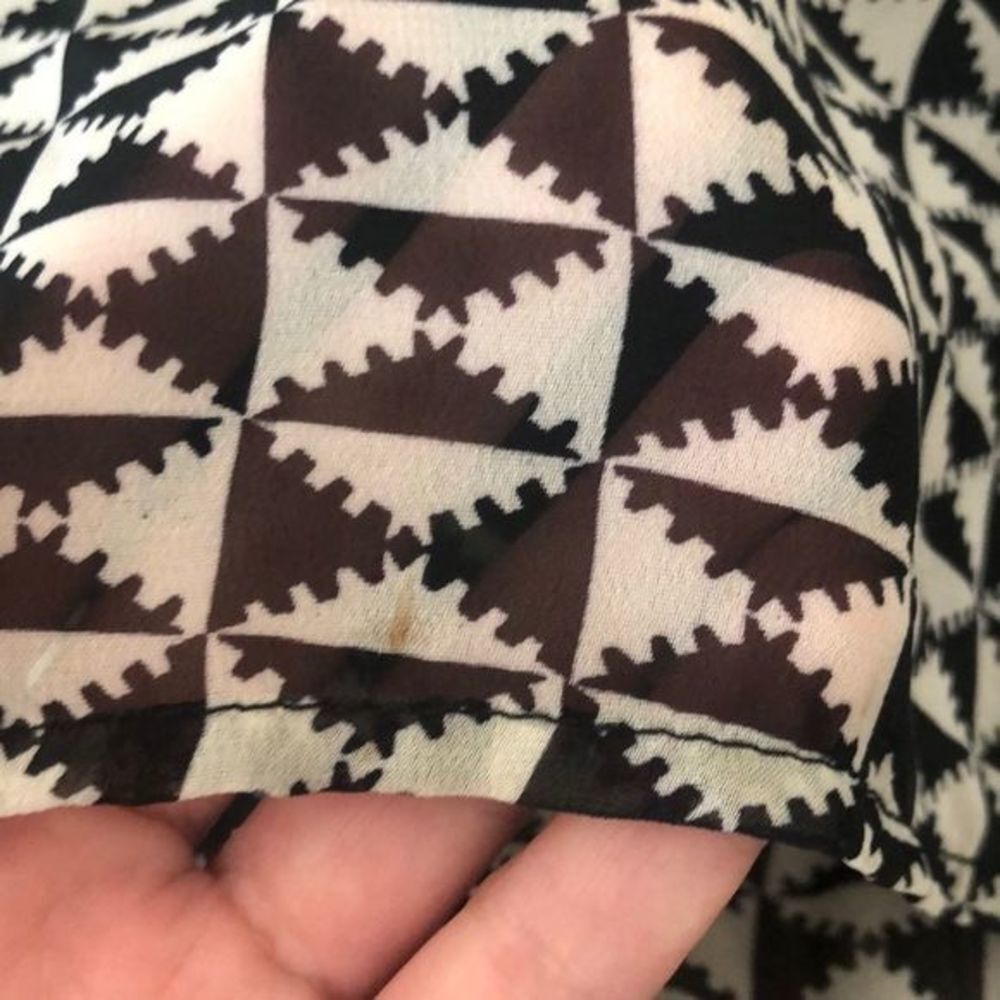 ONE CLOTHING Geometric Patterned Dress Large - Picture 6 of 6